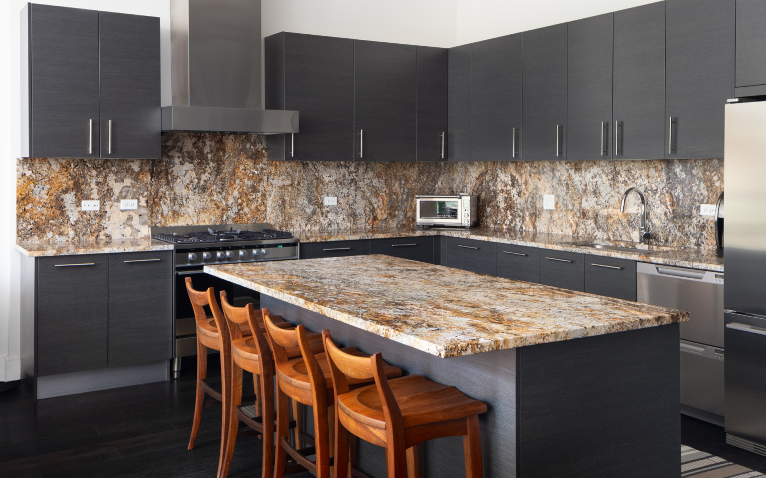 Creative Ideas for Non-Tile Kitchen Backsplashes: Redefine Your Culinary Space